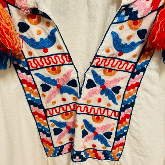 America & Beyond Festive Boho Beach Tunic coverup with tassels - Picture 3 of 10